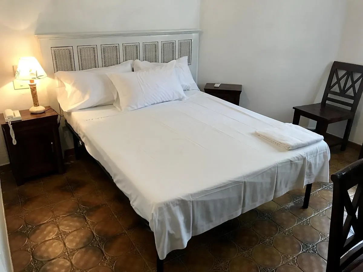 Hotel Su Meriagu Capitana 3*,